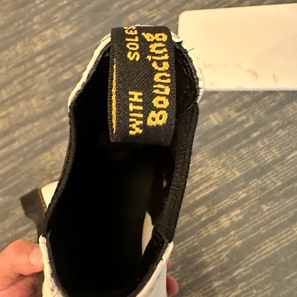 Dr Martens Air Sole Platforms color white size Men’s 6 - Picture 15 of 15